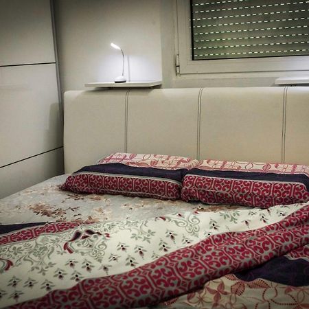 Apartman Simic - Stan Na Dan Bogatić Exterior foto
